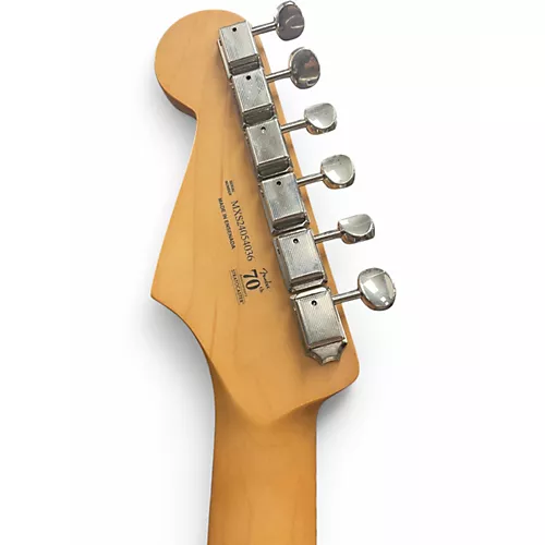 Used Fender Player Stratocaster GREEN BRITISH Solid Body Electric Guitar GREEN BRITISH - musicians--Friend