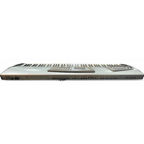 Used Alesis Fusion 8HD 88 Key Keyboard Workstation - musicians--Friend