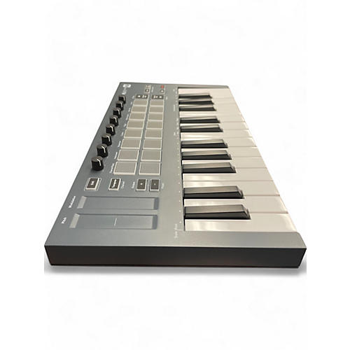 Used Novation FLKEY MINI MIDI Controller - musicians--Friend