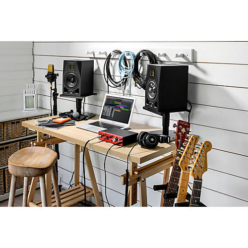 Focusrite Clarett+ 2Pre USB Audio Interface - musicians--Friend