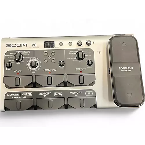 Used Zoom v6 Multi Effects Processor - musicians--Friend