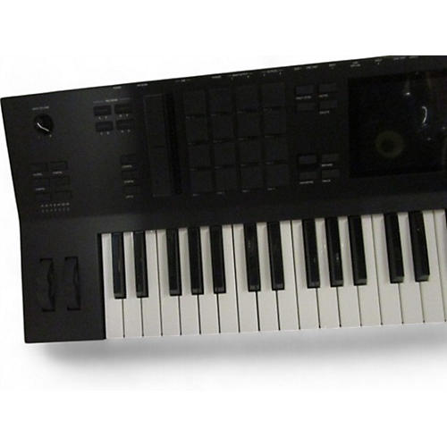 Used Akai Professional MPC Key 61 Keyboard Workstation - musicians--Friend