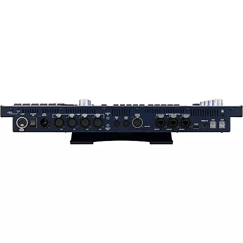 Chamsys MagicQ MQ70 Compact Console - musicians--Friend