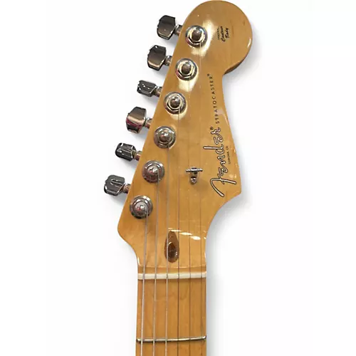 Used Fender American Professional Stratocaster SSS White Solid Body Electric Guitar White - musicians--Friend