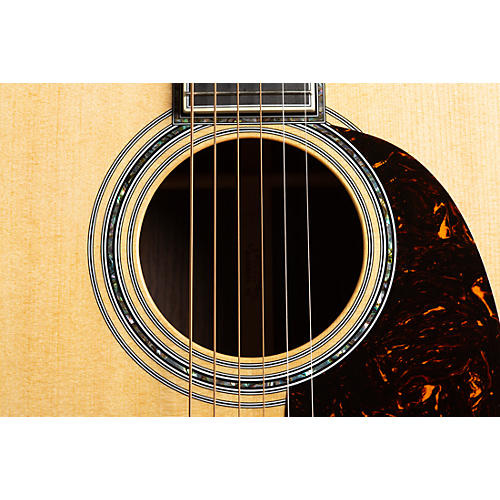 Martin 000-42 Standard Auditorium Acoustic Guitar Antique Natural - musicians--Friend