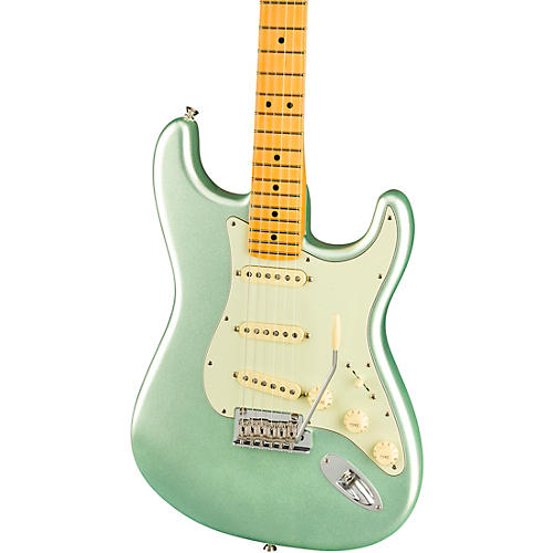 Fender American Professional II Stratocaster Maple Fingerboard Electric Guitar Black - musicians--Friend