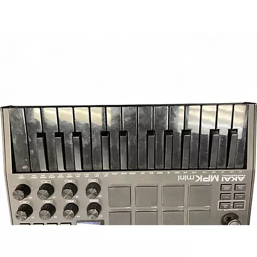 Used Akai Professional MPK Mini MIDI Controller - musicians--Friend