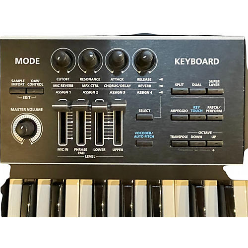 Used Roland JUNO-DS Keyboard Workstation - musicians--Friend