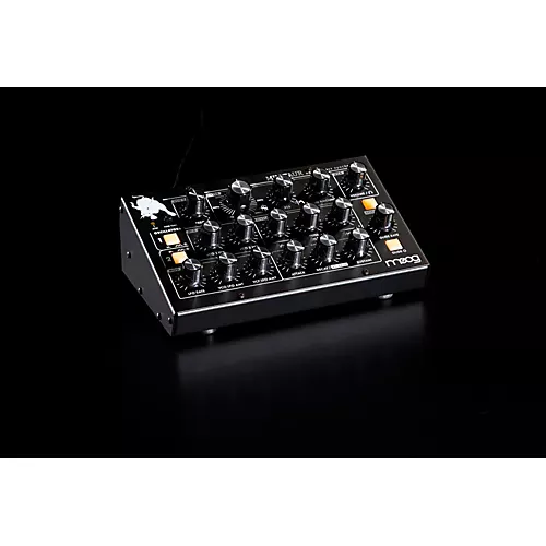 Moog Minitaur Bass Synthesizer - musicians--Friend