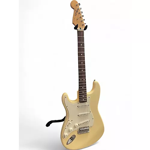 Used Fender Standard Stratocaster Left Handed Arctic White Electric Guitar Arctic White - musicians--Friend