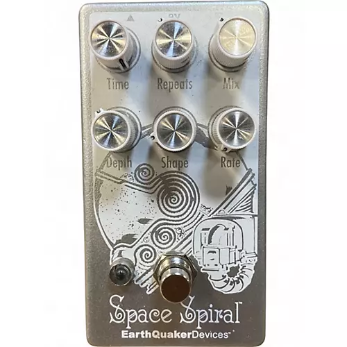 Used EarthQuaker Devices Space Spiral Modulated Delay Effect Pedal - musicians--Friend