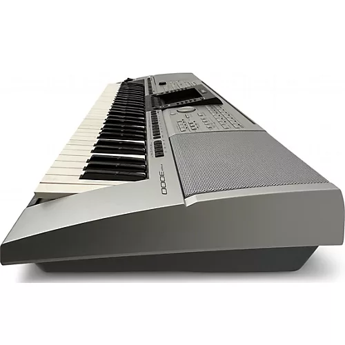 Used Yamaha PSR3000 61 Key Arranger Keyboard - musicians--Friend