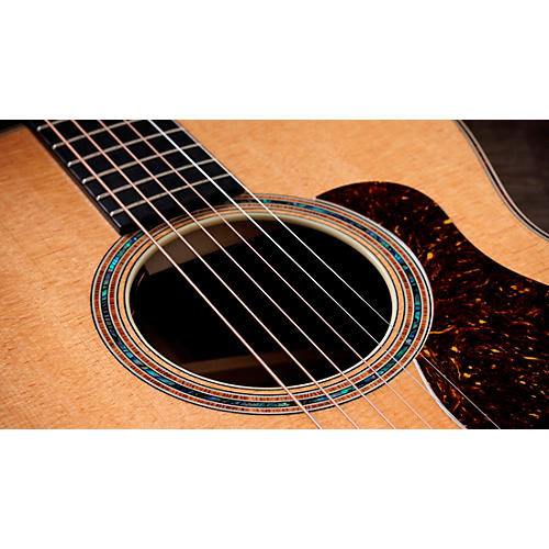 Taylor Gold Label Series 814e-K Super Auditorium Acoustic-Electric Guitar Golden Brown Sunburst - musicians--Friend