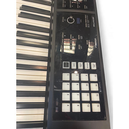 Used Roland Fantom 08 Keyboard Workstation - musicians--Friend