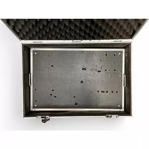 Used Pedaltrain Tour Case Pedal Board - musicians--Friend