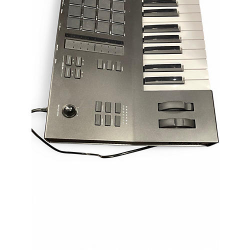 Used Akai Professional MPC Key 61 Keyboard Workstation - musicians--Friend