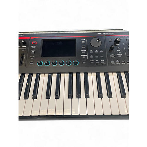 Used Roland Fantom 06 Keyboard Workstation - musicians--Friend