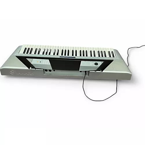 Used Yamaha PSRE323 61 Key Portable Keyboard - musicians--Friend