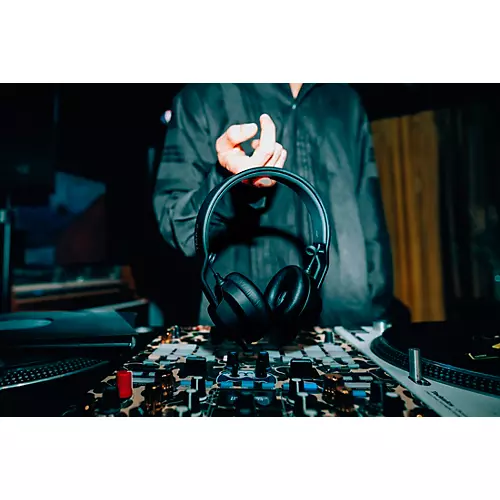 AIAIAI TMA-2 DJ Wireless Headphone Black - musicians--Friend
