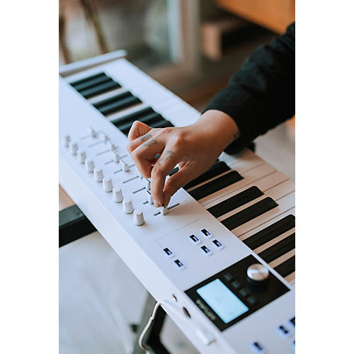 Arturia KeyLab Essential 88 mk3 Controller Black - musicians--Friend
