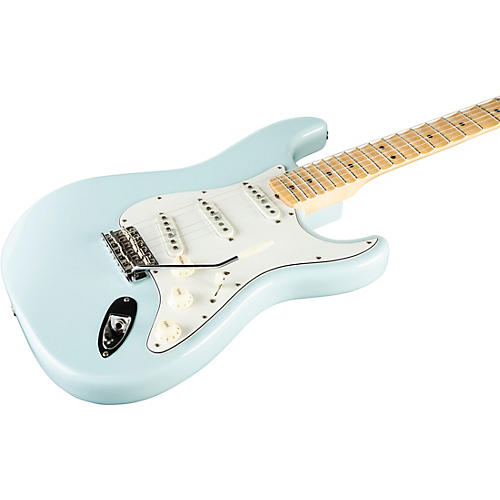 Fender Custom Shop Yngwie Malmsteen Signature Series Stratocaster NOS Maple Fingerboard Electric Guitar Burgundy Mist Metallic - musicians--Friend