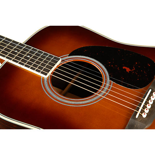 Martin D-35 Standard Dreadnought Acoustic Guitar Ambertone - musicians--Friend