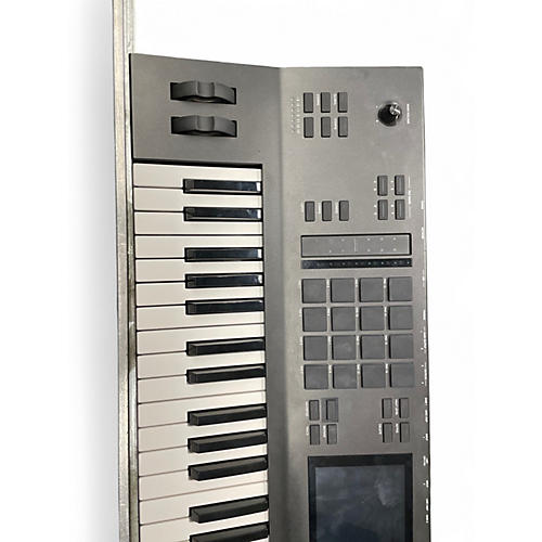 Used Akai Professional MPC Key 61 Keyboard Workstation - musicians--Friend