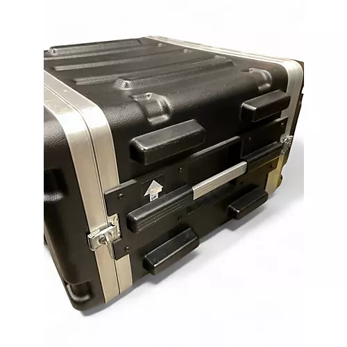 Used SKB 6 SPACE RACK Rackmount Case - musicians--Friend