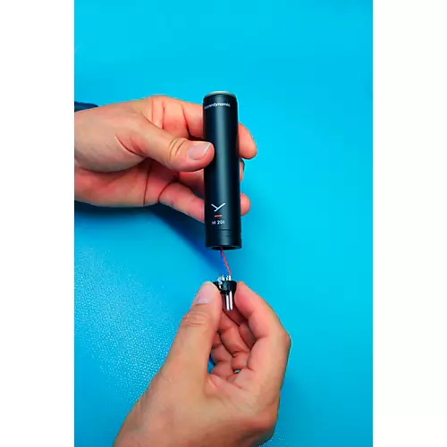beyerdynamic M 201 Dynamic Moving-Coil Microphone (Hypercardioid) - musicians--Friend