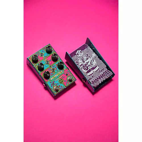 Beetronics FX Wannabee Beelateral Buzz Dual-Drive Effects Pedal Blue Anodized - musicians--Friend