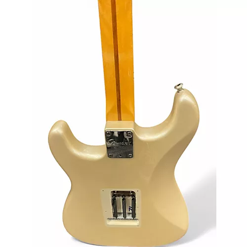 Used Fender AMERICAN STANDARD STRATOCASTER Gold Solid Body Electric Guitar Gold - musicians--Friend