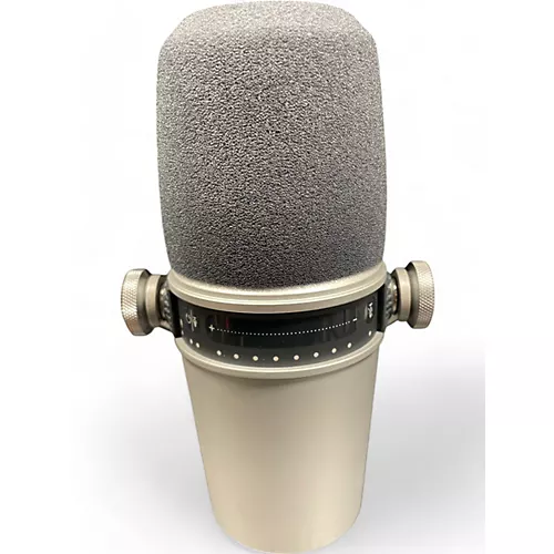 Used Shure MV7 Condenser Microphone - musicians--Friend