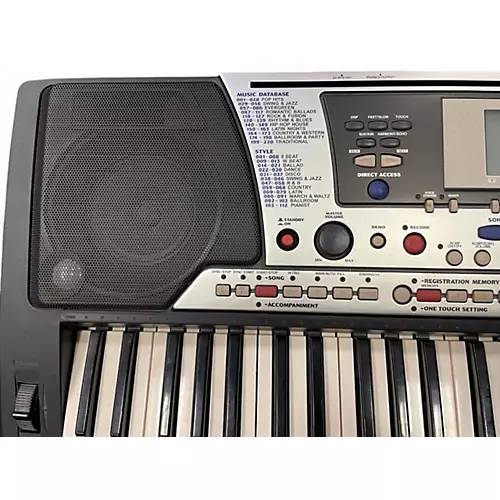 Used Yamaha PSR 550 Arranger Keyboard - musicians--Friend