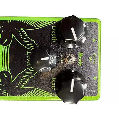 Used EarthQuaker Devices Hummingbird Repeat Percussions Tremolo Effect Pedal - musicians--Friend