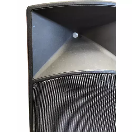 Used Mackie THUMP 15 Powered Speaker - musicians--Friend