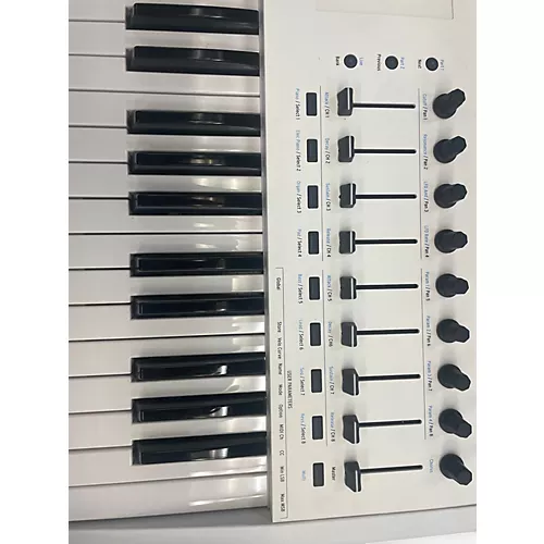 Used Arturia Keylab MKII 61 Key MIDI Controller - musicians--Friend