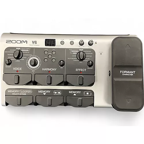 Used Zoom v6 Multi Effects Processor - musicians--Friend