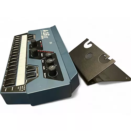 Used Aviom a16ii Unpowered Mixer - musicians--Friend