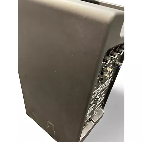 Used Harbinger V2408 Powered Speaker - musicians--Friend