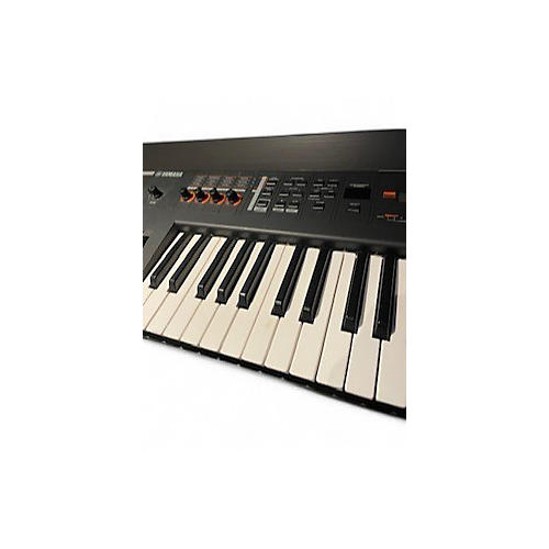 Used Yamaha Motif XF8 88 Key Keyboard Workstation - musicians--Friend