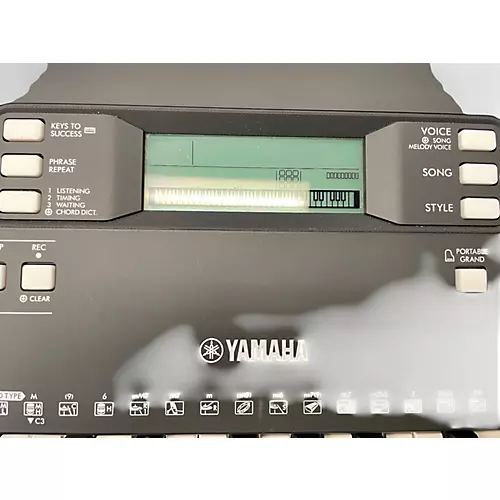 Used Yamaha PSRE373 Portable Keyboard - musicians--Friend