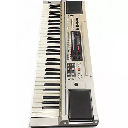 Used Casio Casiotone 7000 Digital Piano - musicians--Friend