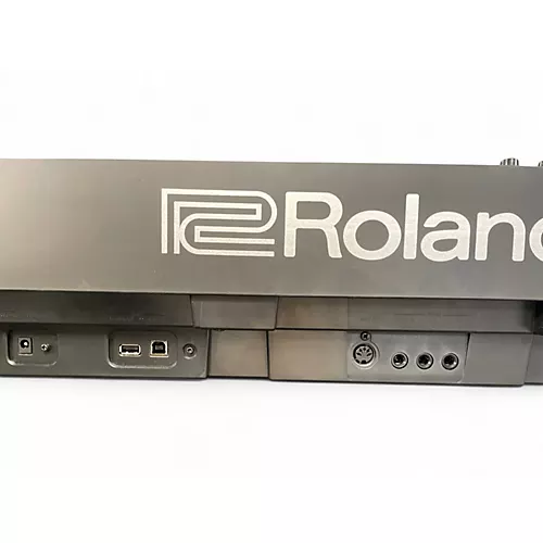 Used Roland RD88 Portable Keyboard - musicians--Friend