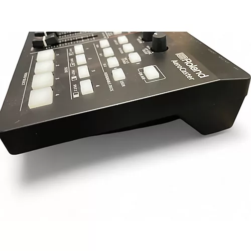 Used Roland vrc-01 AEROCASTER MultiTrack Recorder - musicians--Friend