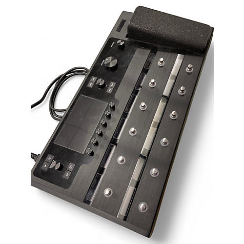 Used Line 6 Helix Effect Processor - musicians--Friend