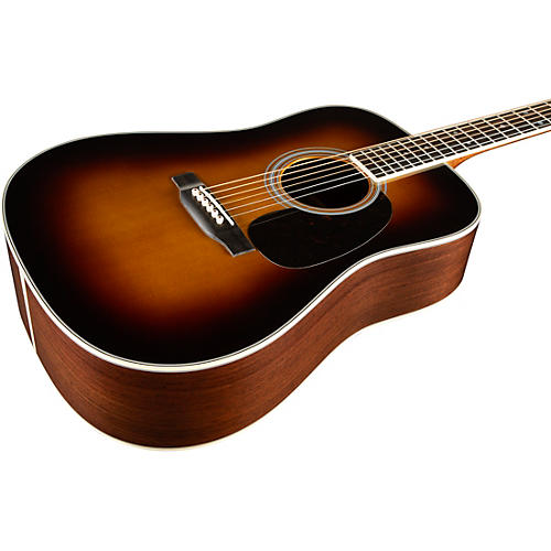 Martin D-35 Standard Dreadnought Acoustic Guitar Sunburst - musicians--Friend