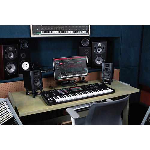 Akai Professional MPC Key 61 Production Synthesizer Essentials Bundle - musicians--Friend