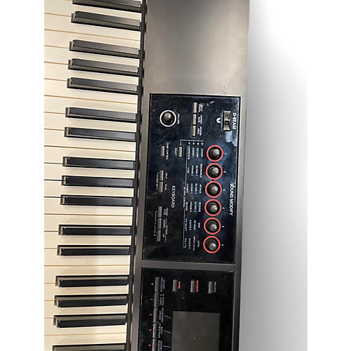 Used Roland FA08 Keyboard Workstation - musicians--Friend