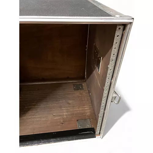 Used HYBRID 10 SPACE W/WHEELS Rackmount Case - musicians--Friend