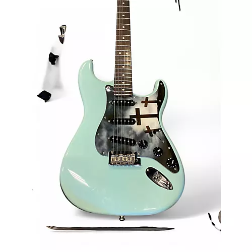 Used 2017 Fender American Professional Stratocaster with Rosewood Neck Daphne Blue Solid Body Electric Guitar Daphne Blue - musicians--Friend